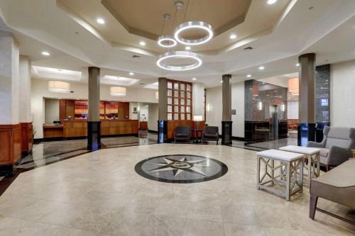 Drury Inn & Suites Charlotte Northlake