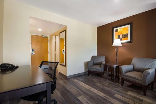 Quality Inn & Suites North Myrtle Beach