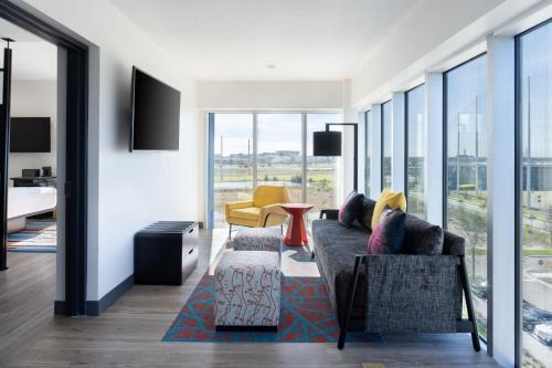 Aloft by Marriott Orlando Lake Nona